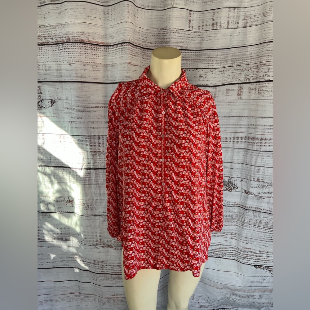 Max Studio top size XL